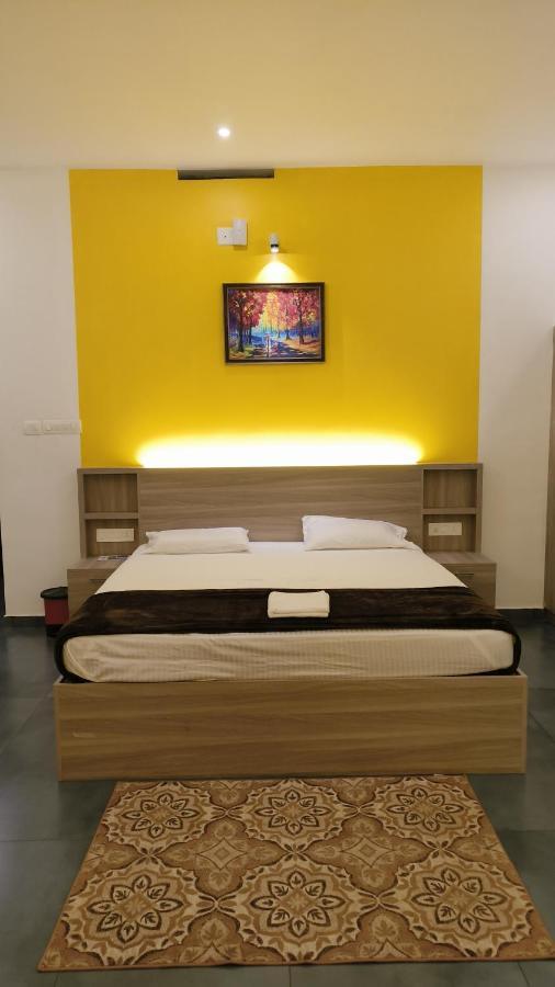 Happy Holidays Resort Kanthalloor Εξωτερικό φωτογραφία